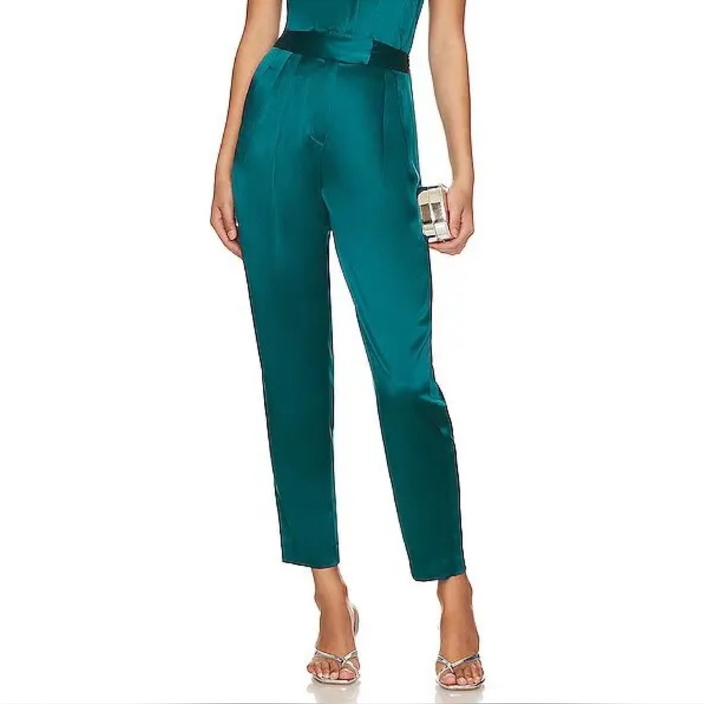 New with Tags The Sei Tapered Trousers in Lagoon Size 8.